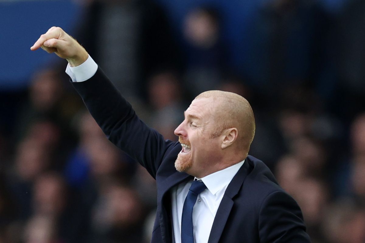 Burnley FC vs Arsenal FC at Turf Moor