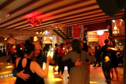 Milonga traditionnelle de No\u00ebl D.J. Nanouchka