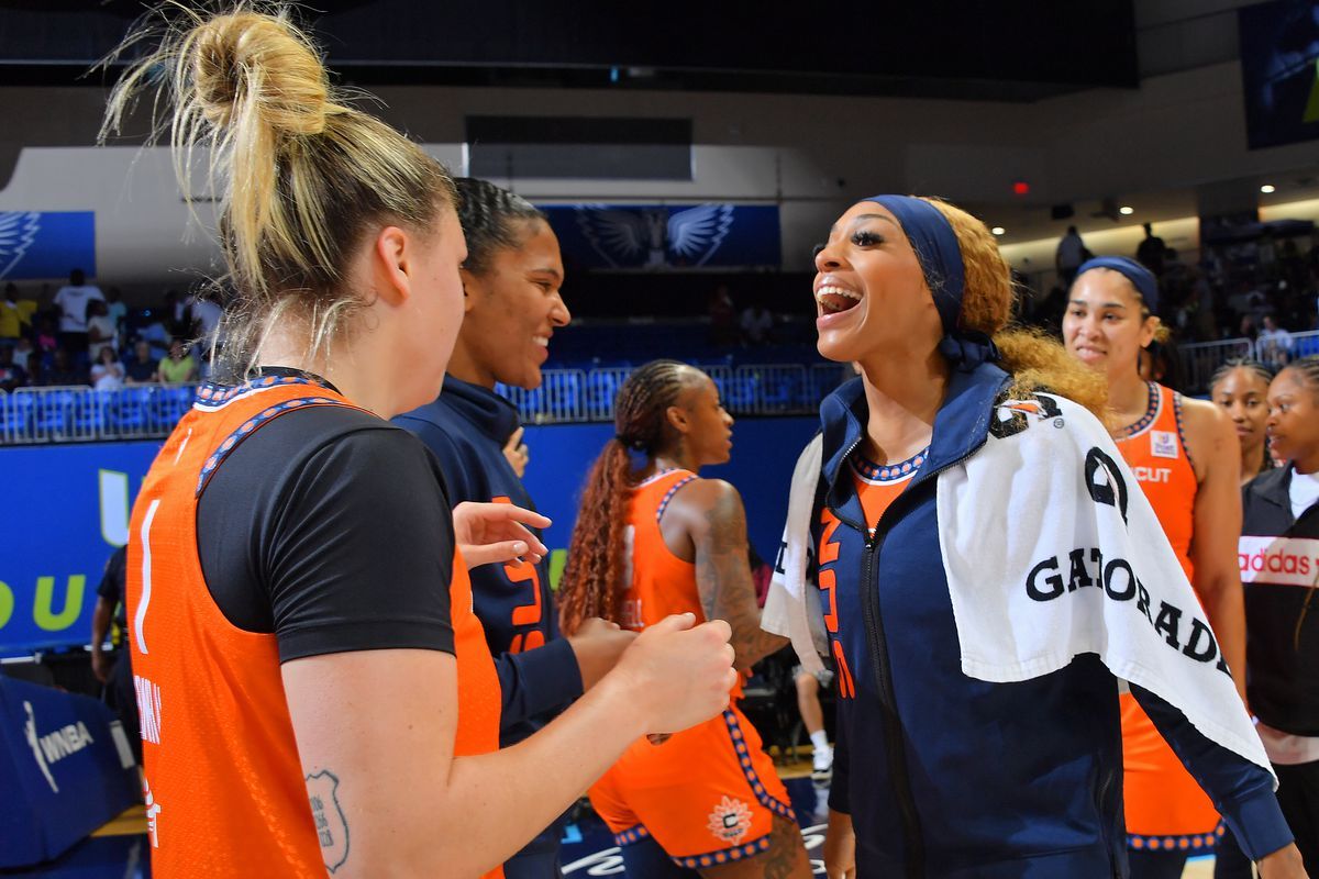 Connecticut Sun at Dallas Wings