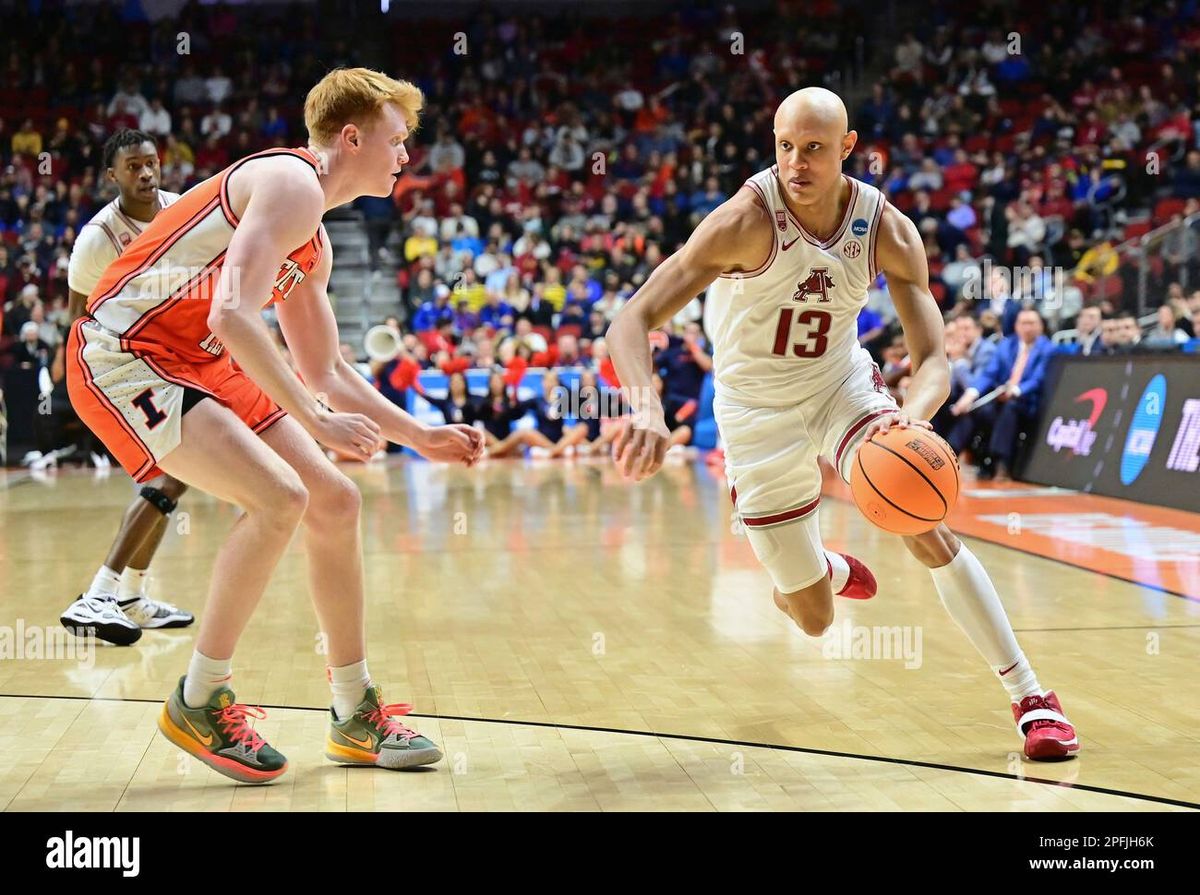 Illinois Fighting Illini at Arkansas Razorbacks Mens Basketball