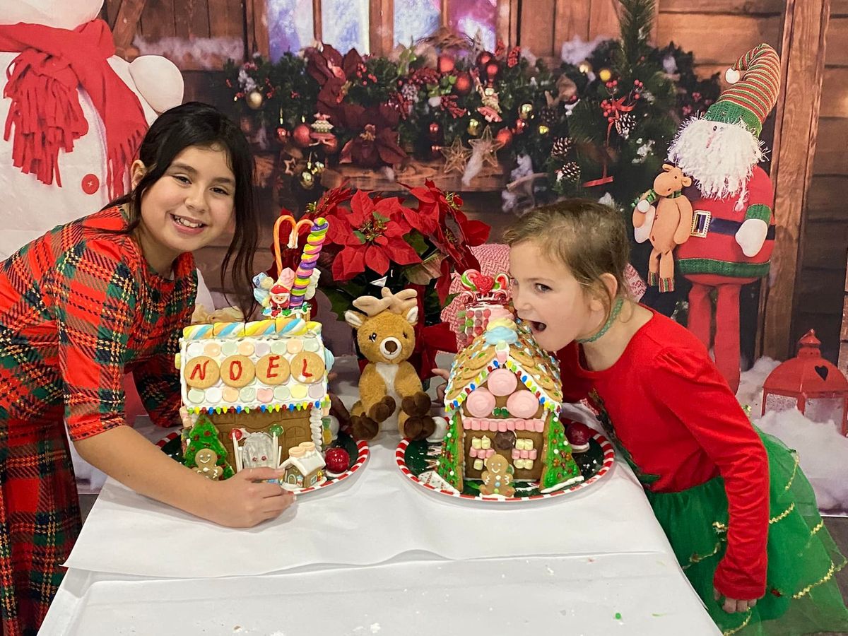 Gingerbread Decorating Workshop with Santa\/Mrs. Claus plus Pizza