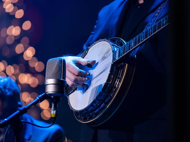 Ricky Skaggs and Kentucky Thunder Christmas