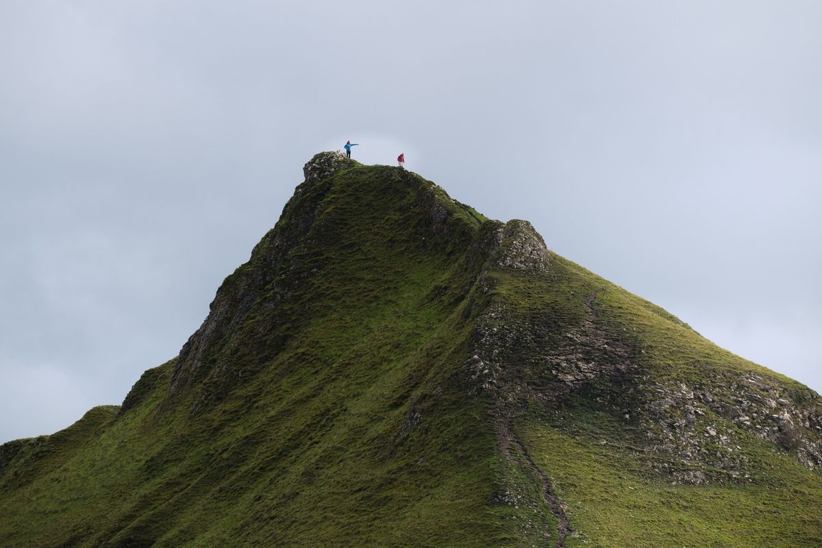 \u26f0\ufe0f (Peak District) Hiking the Dragon\u2019s Back With Bakewell Puddings