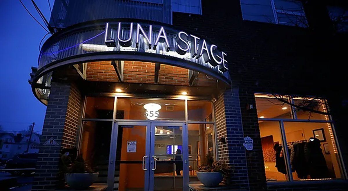 Luna - Theatrical Performance