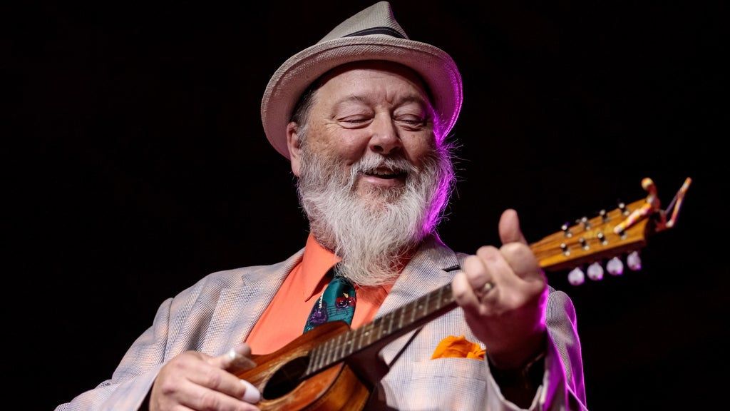 Shinyribs \/ with Support from Wrongbird