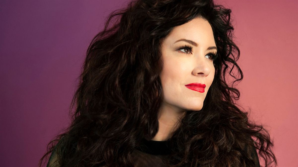 Mandy Barnett Sings Patsy Cline at Bartlett Performing Arts Center