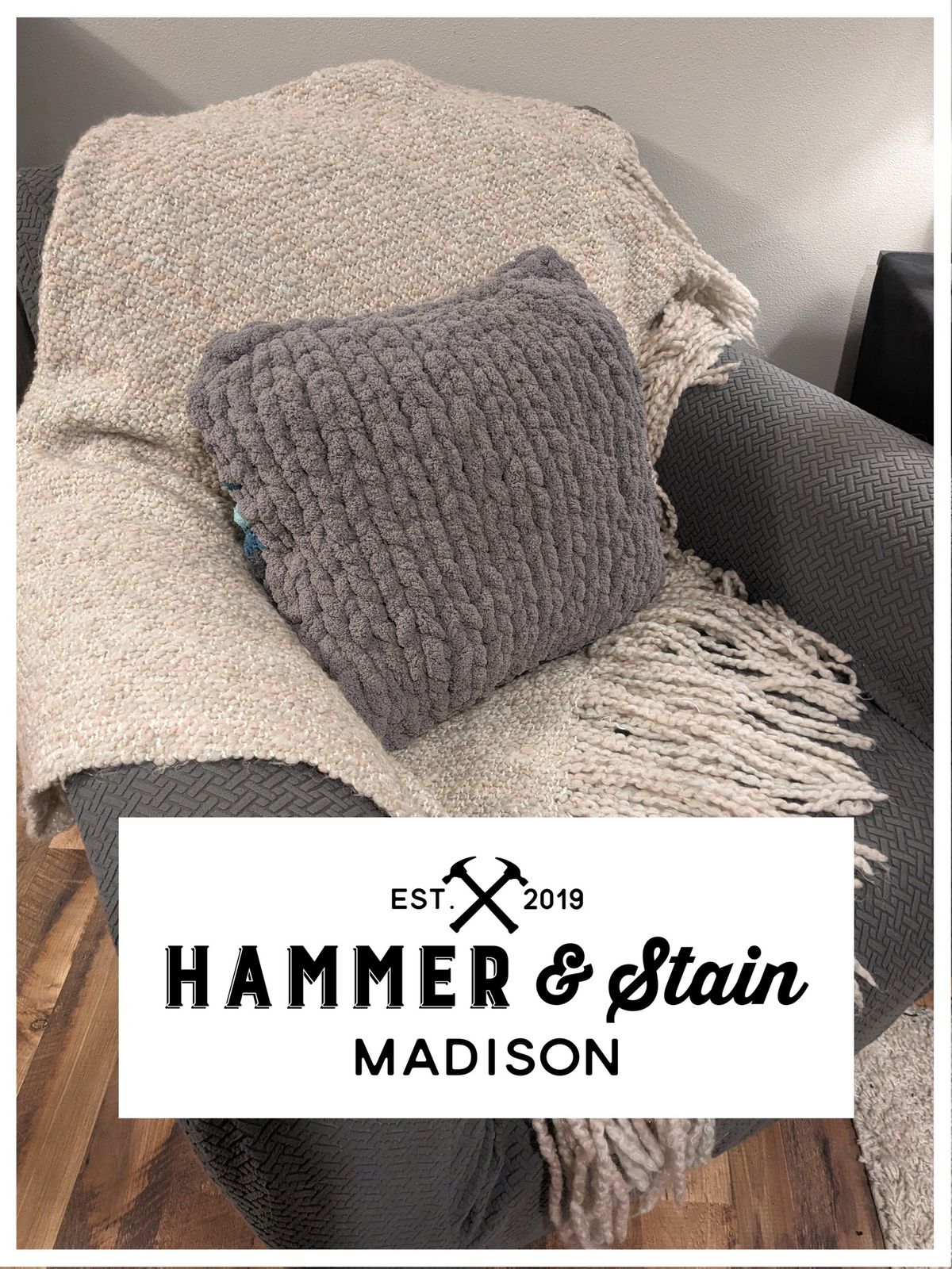 Hand Knit Cozy Pillow - DIY Workshop