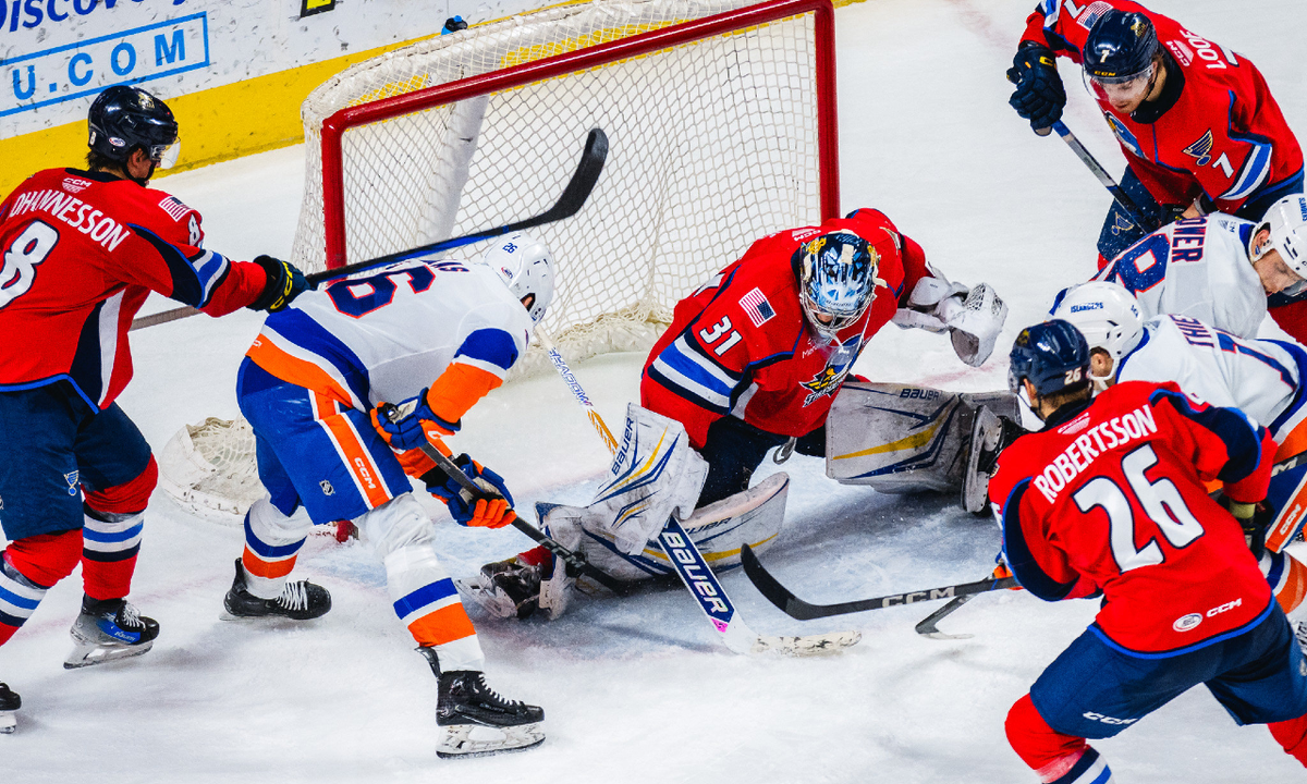 Springfield Thunderbirds at Bridgeport Islanders