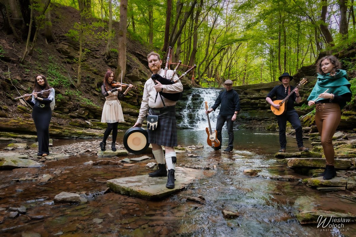 Koncert Sheeban Celtic Band-Dzie\u0144 \u015awi\u0119tego Patryka-  taniec , kulinaria, serwowanie zielonego piwa 