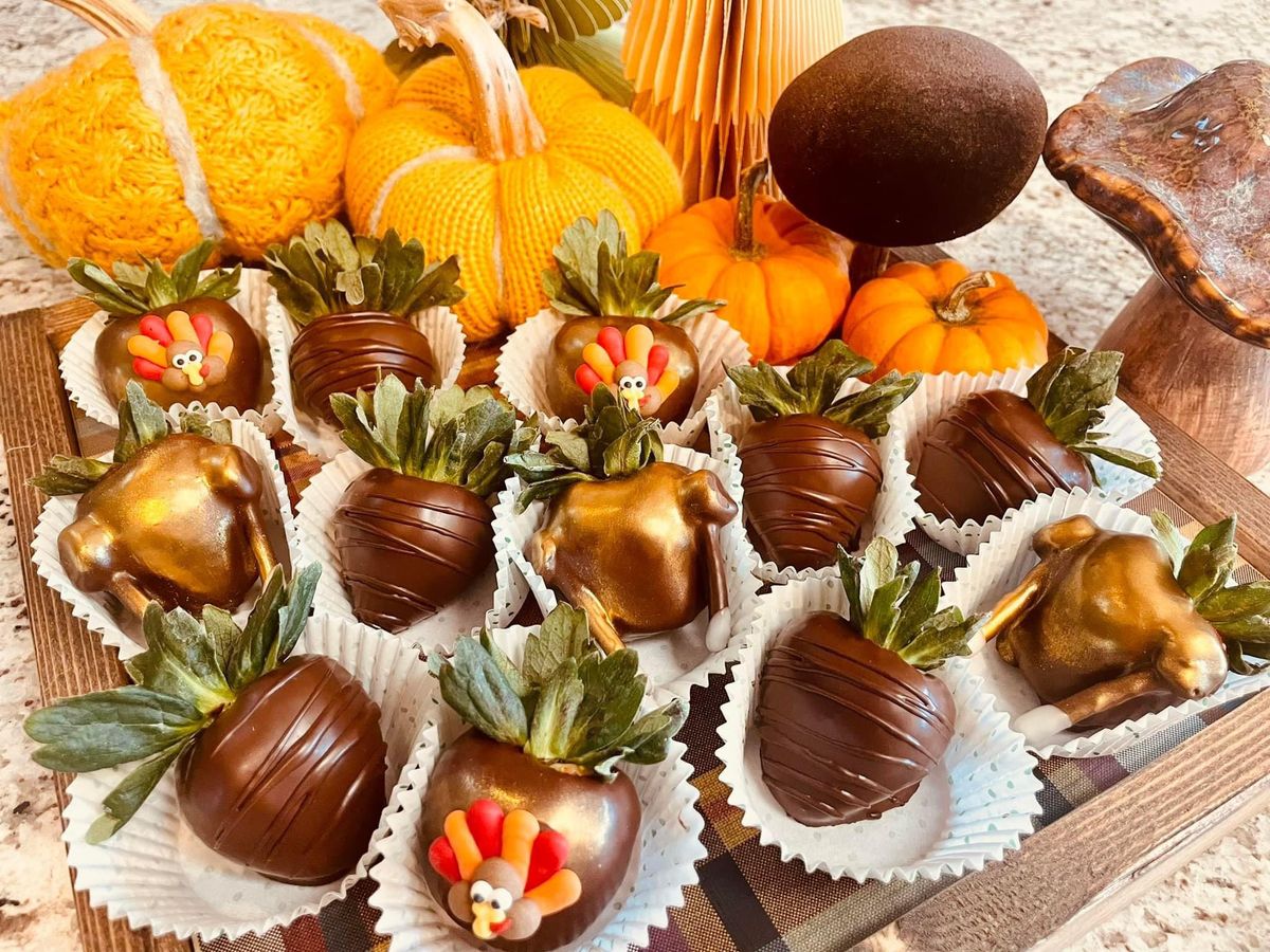 Chocolate Covered Strawberries Thanksgiving Edition 