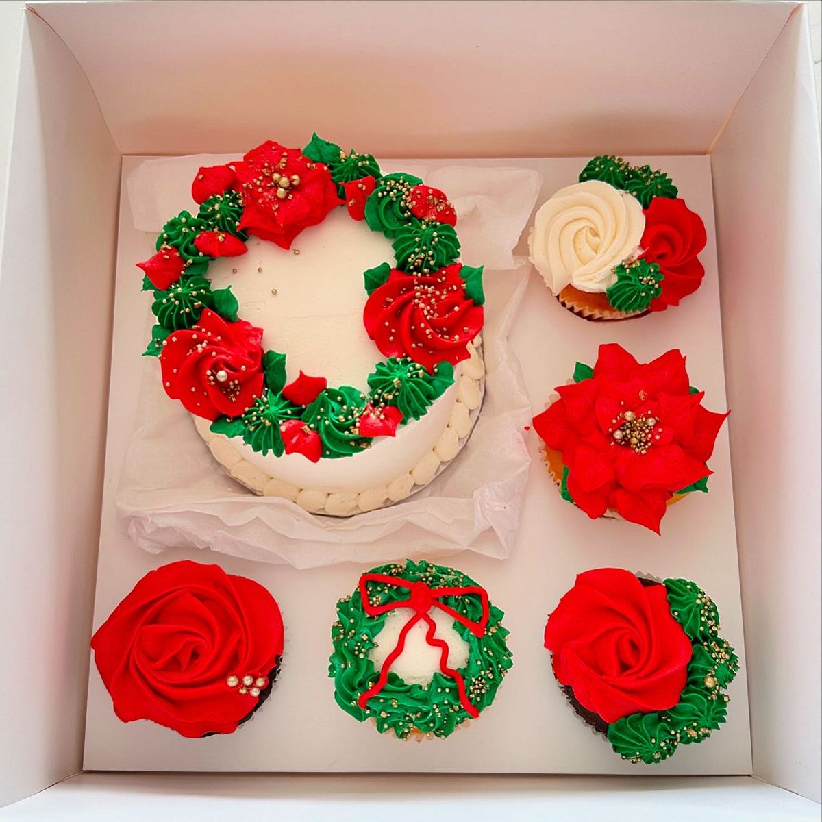 Preorder Christmas Cake and Cupcakes