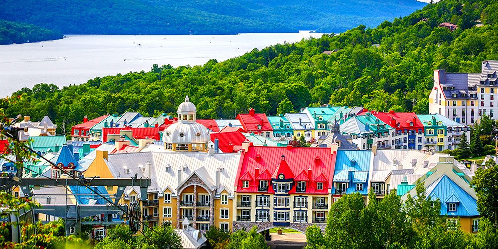 Journ\u00e9e Village Tremblant! 