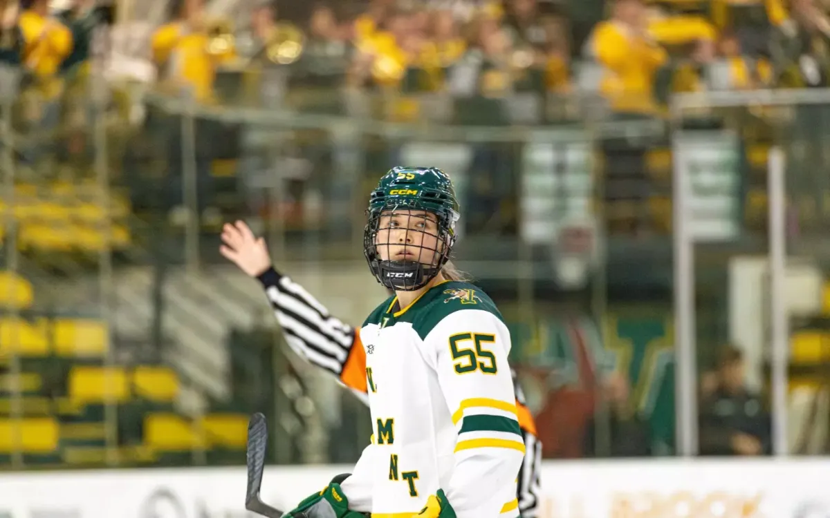 New Hampshire Wildcats at Vermont Catamounts Womens Hockey