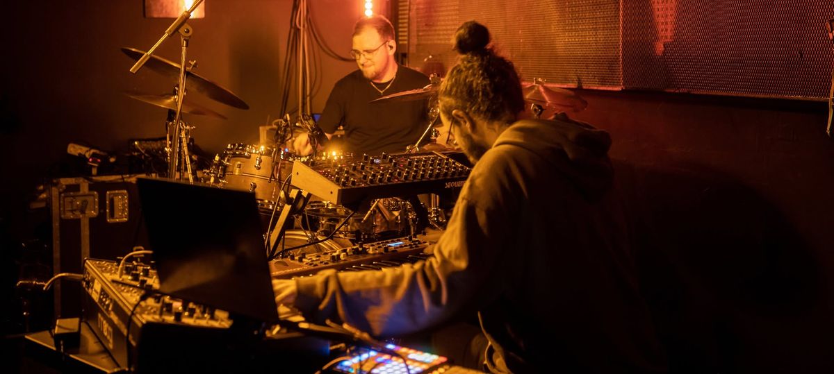 Luk\u00e1cs M\u00e1rton Live Set (HU) @ rhiz Vienna