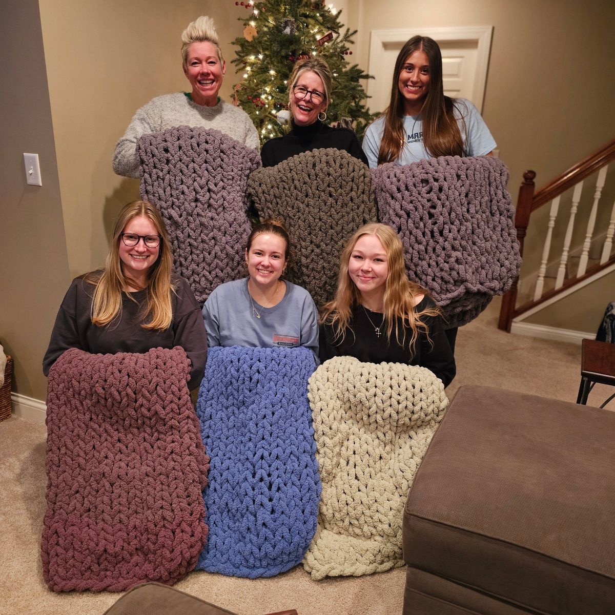 SOLD OUT! April 17th - Waterfront Wine Bar Chunky Knit Blanket Workshop and gift card giveaway 