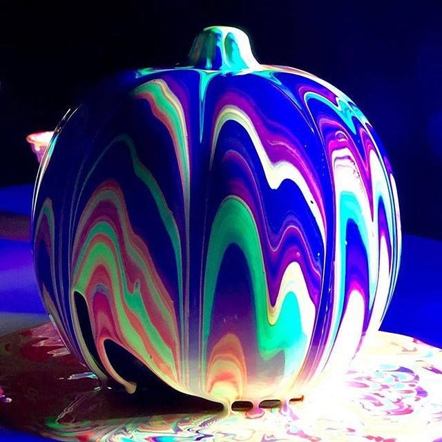 Glow-In-The- Dark Paint Pour'd Pumpkins Class w\/ Bonus Canvas