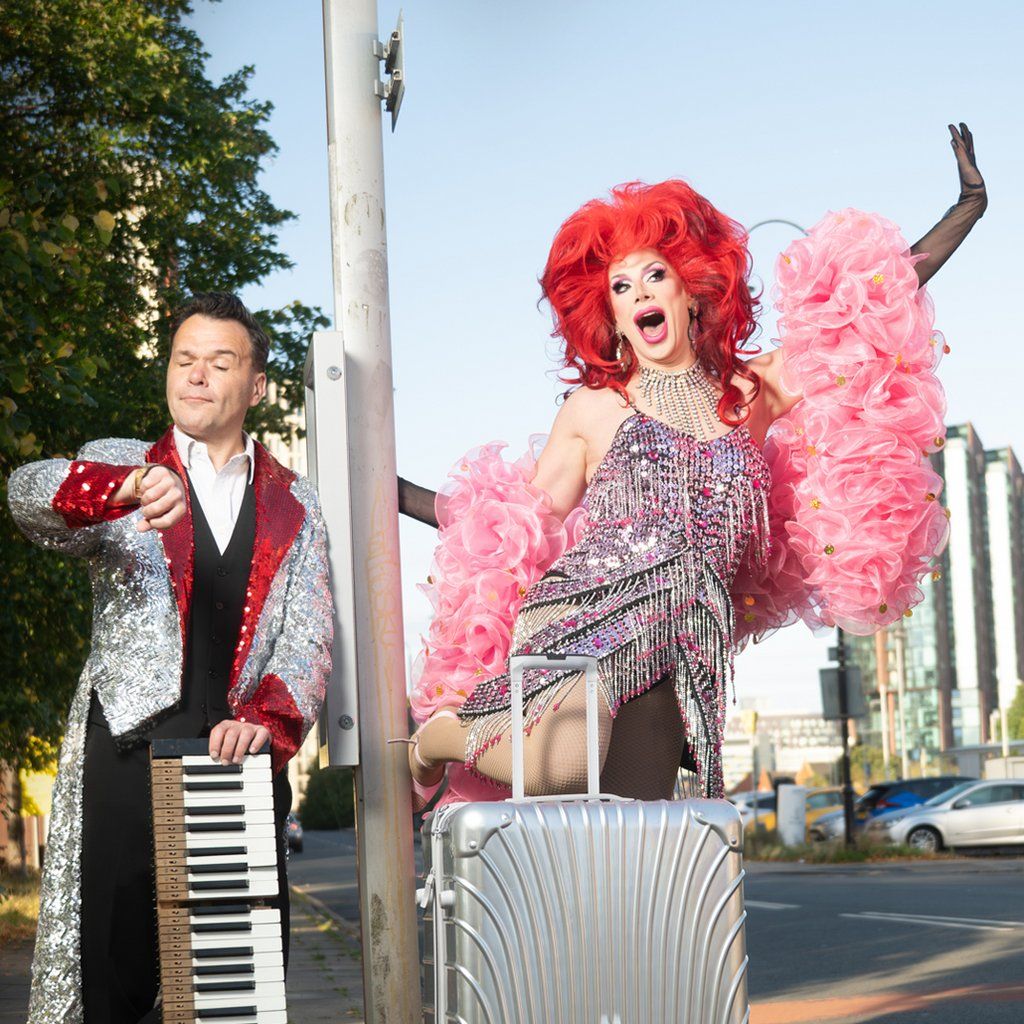 Divina De Campo - Back on the Road