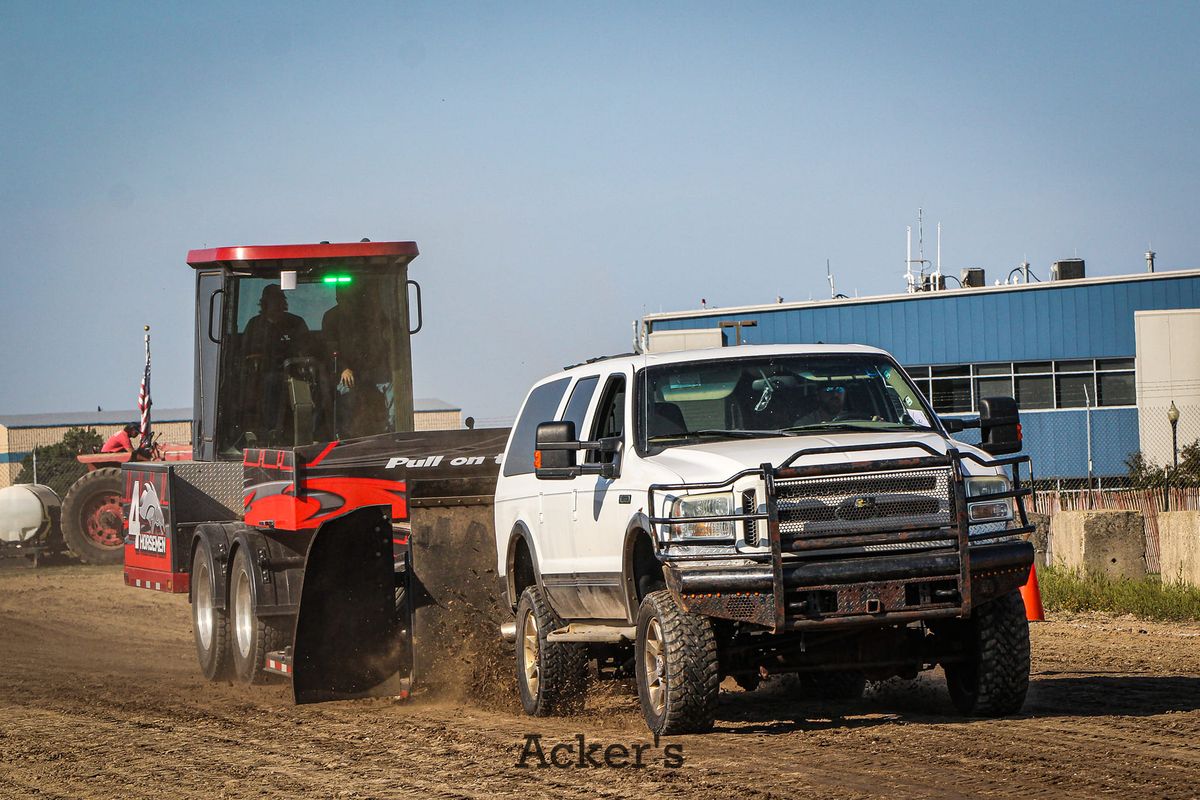 Ozaukee County Fair Truck & Tractor Pull 