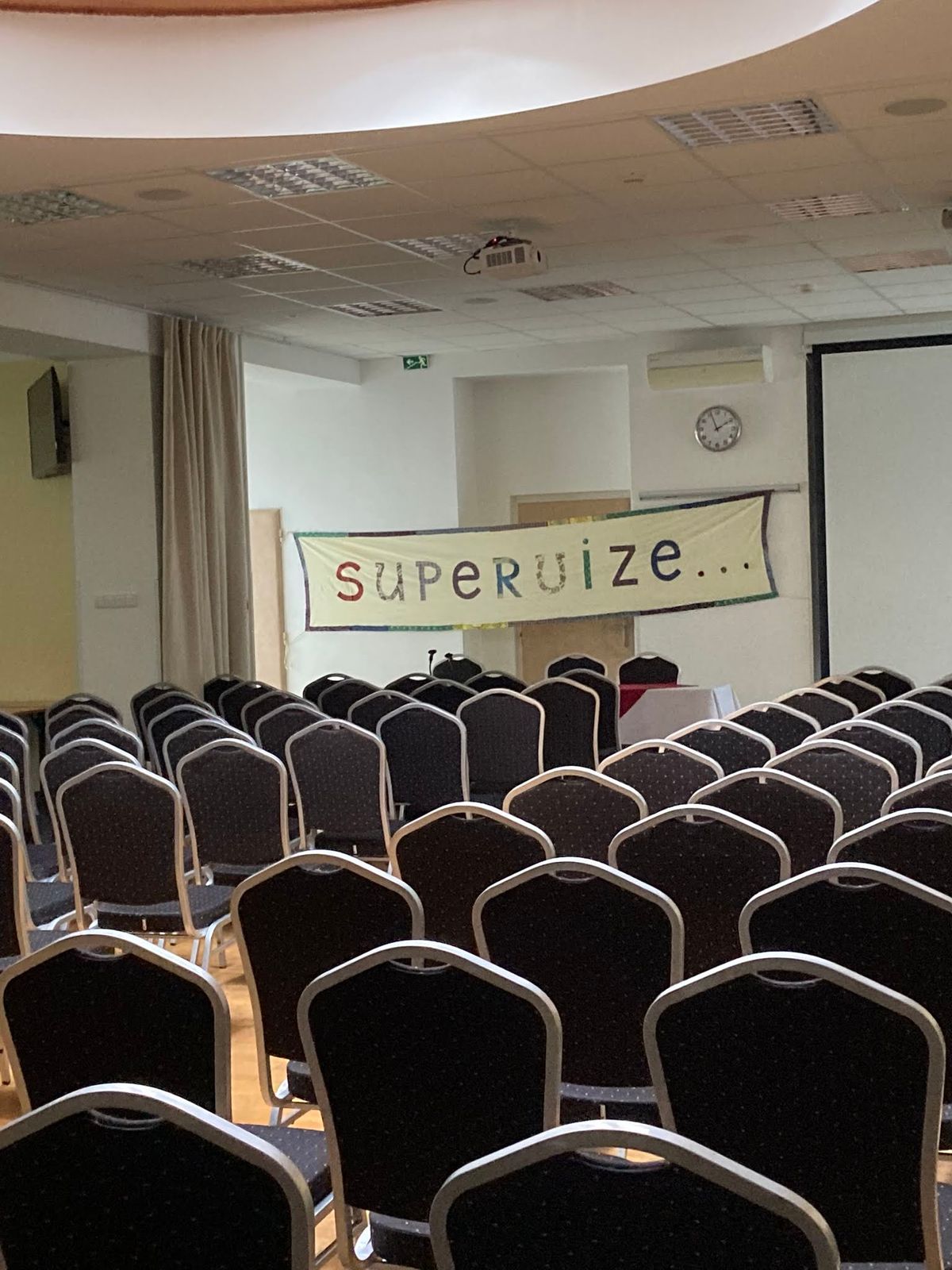 Konference: Sou\u010dasnost v supervizi a supervize v sou\u010dasnosti