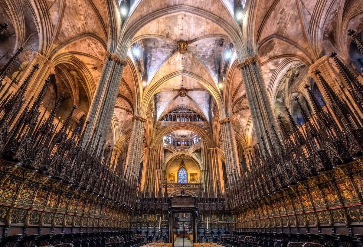 La Catedral de Barcelona m\u00e9s terrats i museu