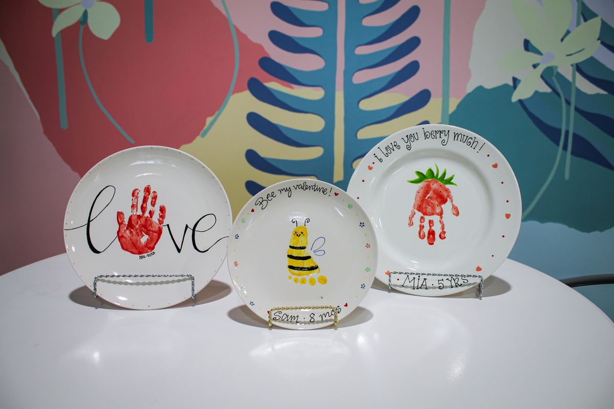 Toddler Time - Valentine's Day Plates