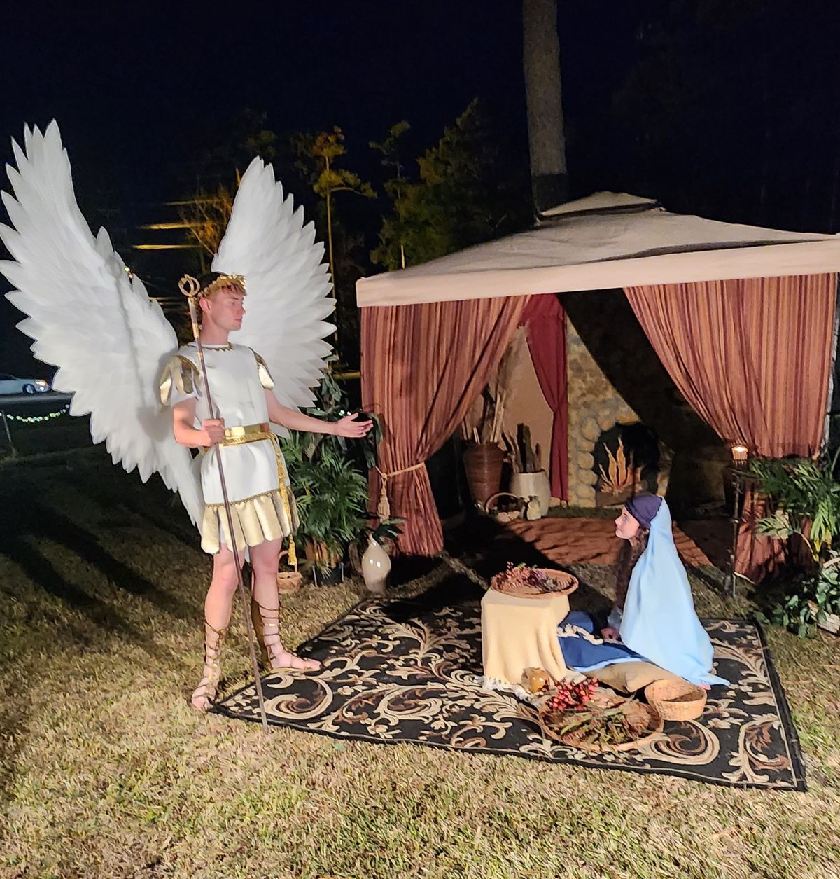 LIVING NATIVITY   - A MANDEVILLE CHRISTMAS