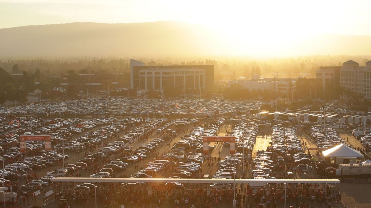 Parking - San Francisco 49ers v Chicago Bears