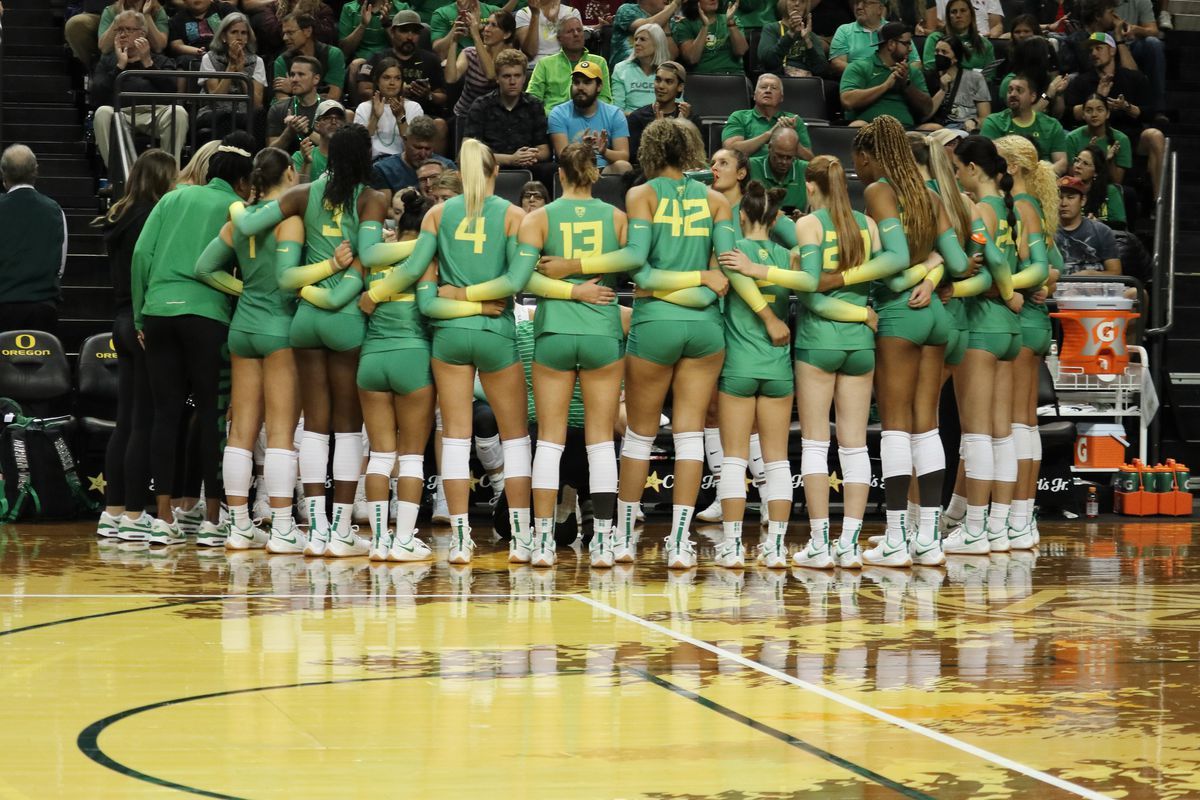 UCLA Bruins at Oregon Ducks Womens Volleyball