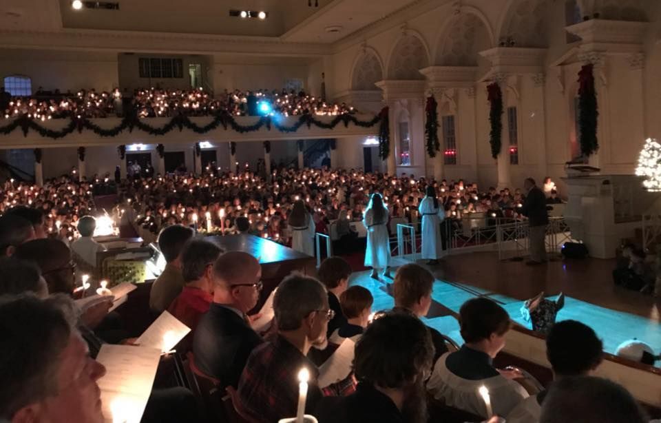 11pm Christmas Eve Worship: Candlelight & Holy Communion 