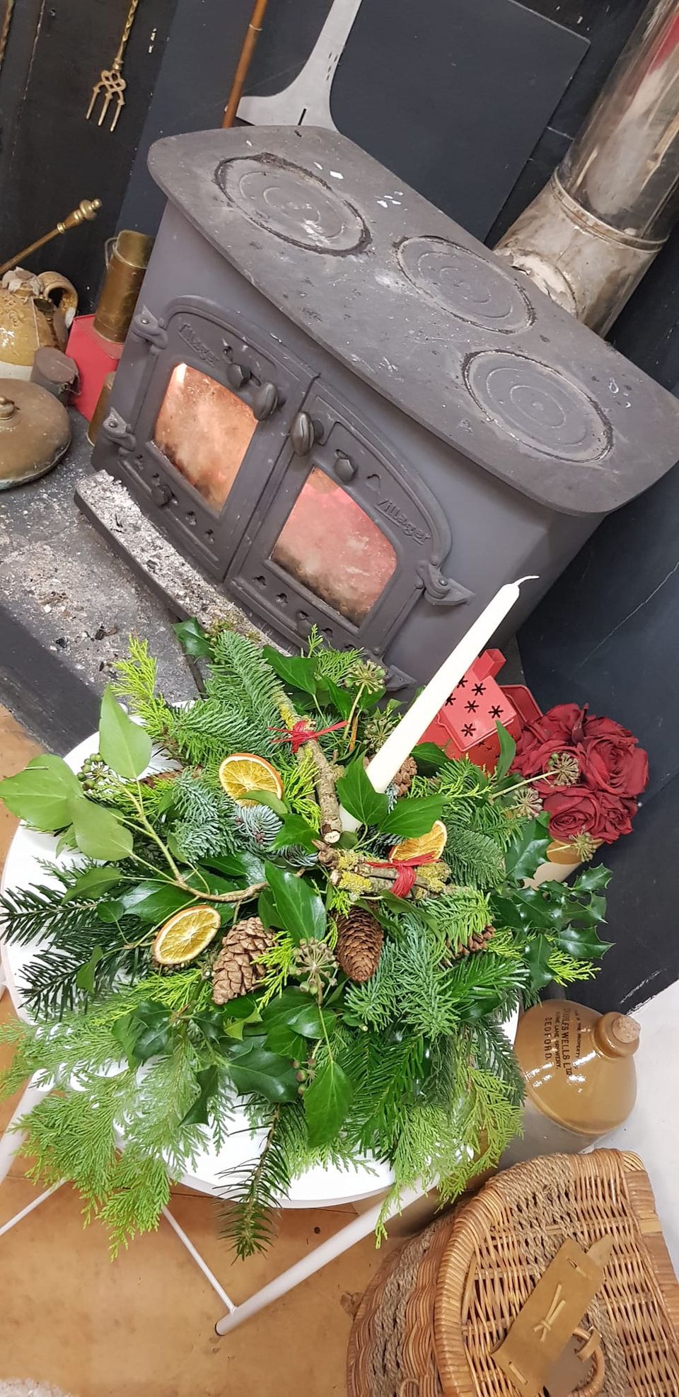 Mince Pies & Foliage Table Centre Workshop 