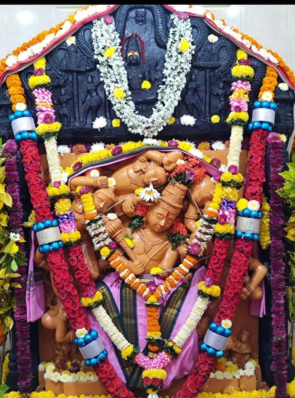 Shree Lakshmi Mallmaradan Prasadik Mandal's Kartikotsav