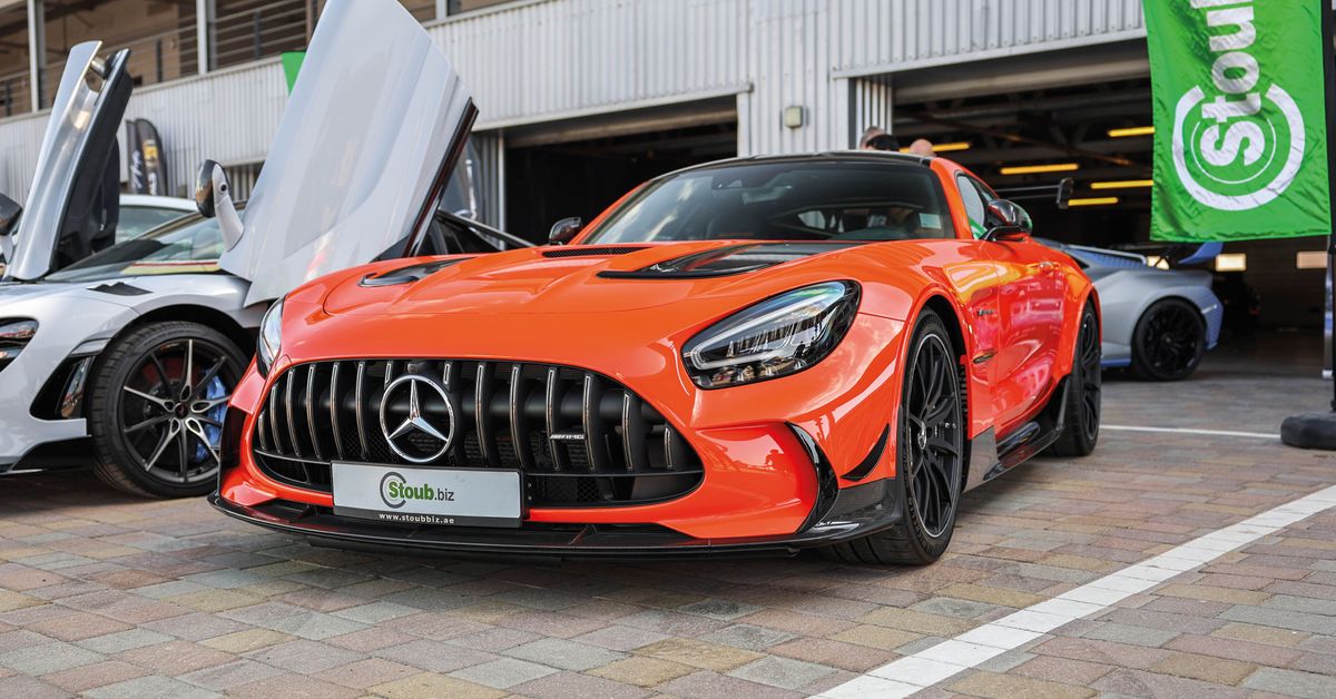 Supercar Madness - Dubai Autodrome