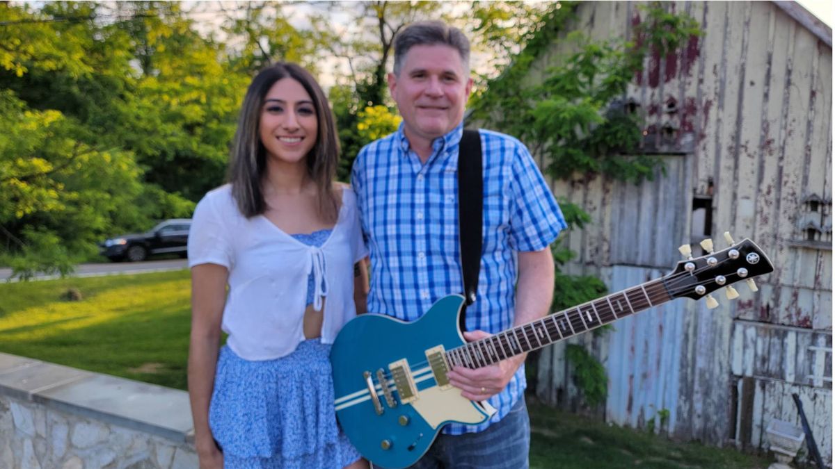 Selena & Dave @Hank Dietle's Tavern