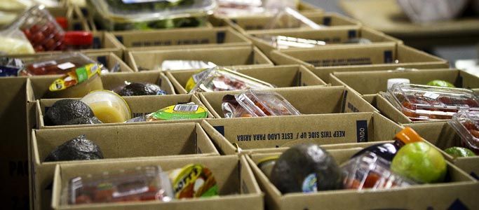 Christmas Food Basket Assembly