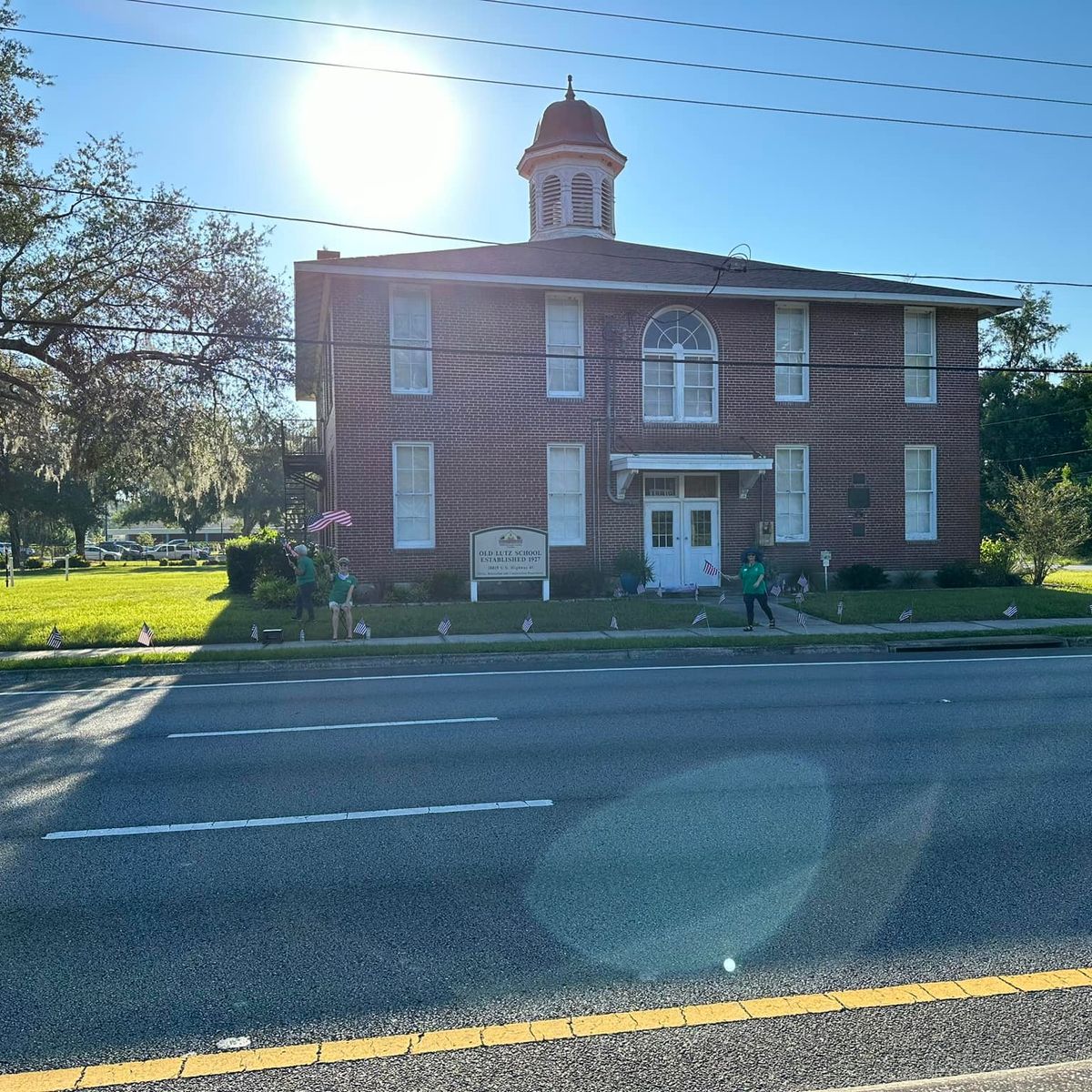 Fall Market at the Old Lutz School