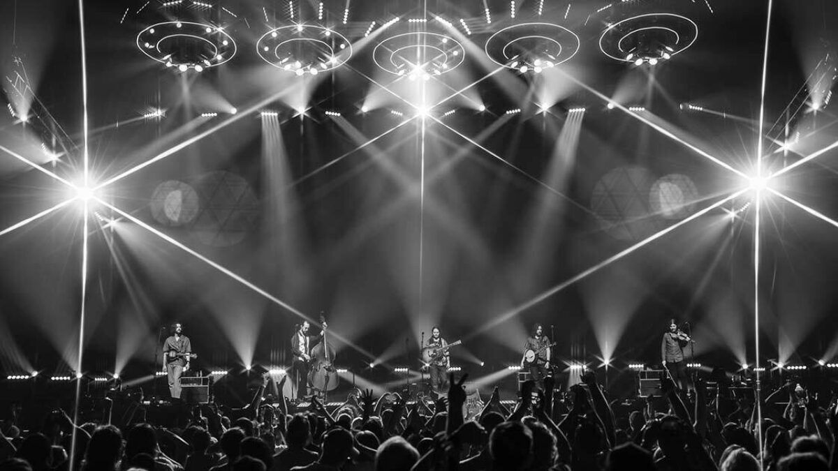 Billy Strings at Bridgestone Arena