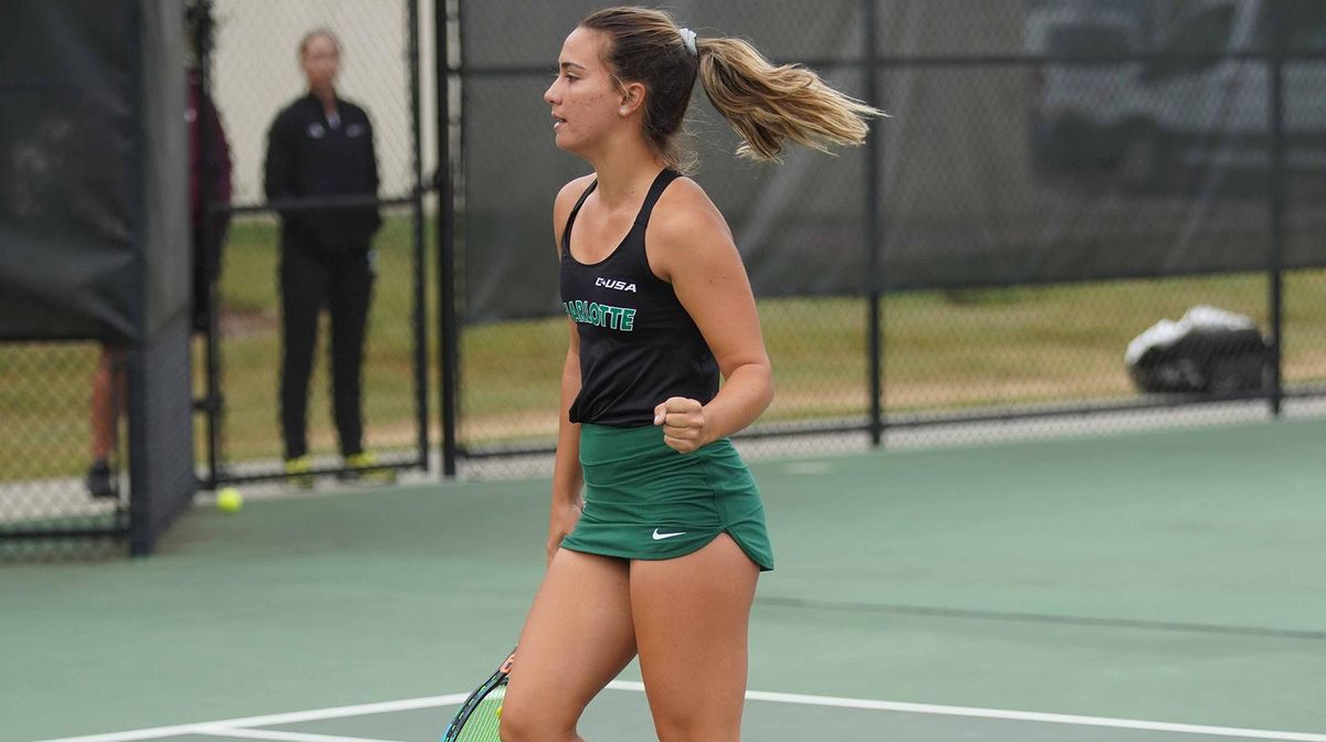Parking UNC Greensboro Spartans at Coastal Carolina Chanticleers Womens Basketball