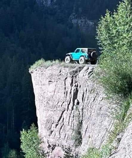 Jeep meet up \u270c?Lazy Dog on 290 