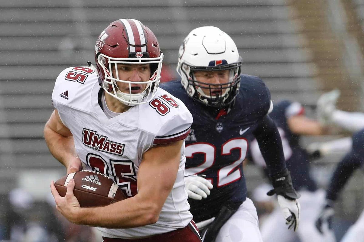 Missouri Tigers at UMass Minutemen