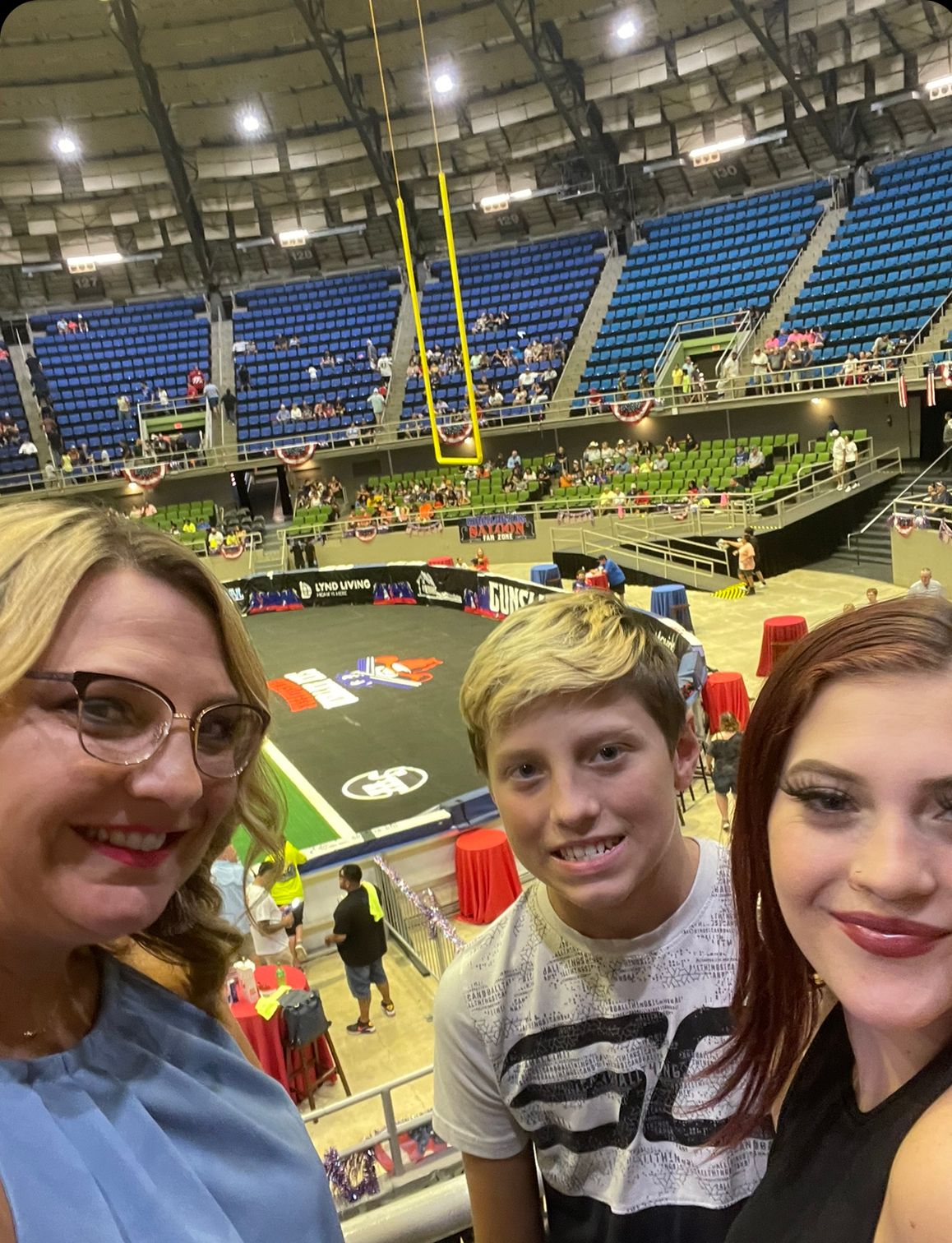 San Antonio Gunslingers at Jacksonville Sharks