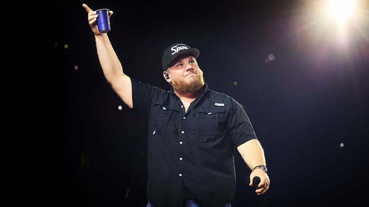 Luke Combs - Live in New Zealand 2025