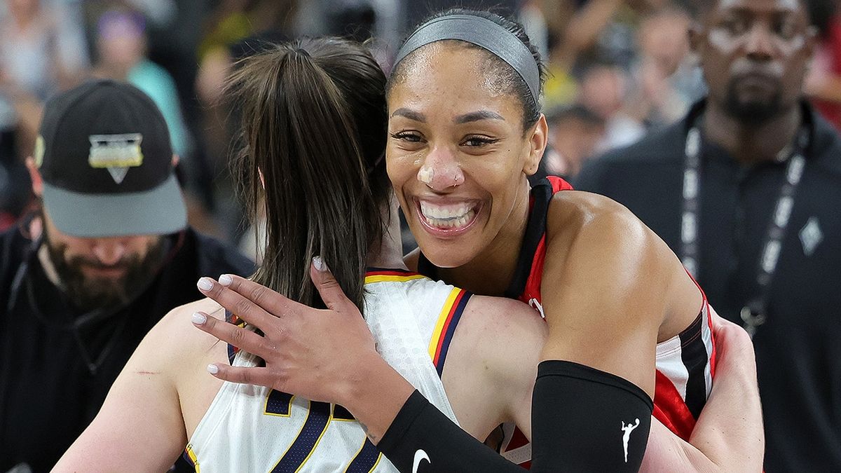 Los Angeles Sparks at Golden State Valkyries at Chase Center