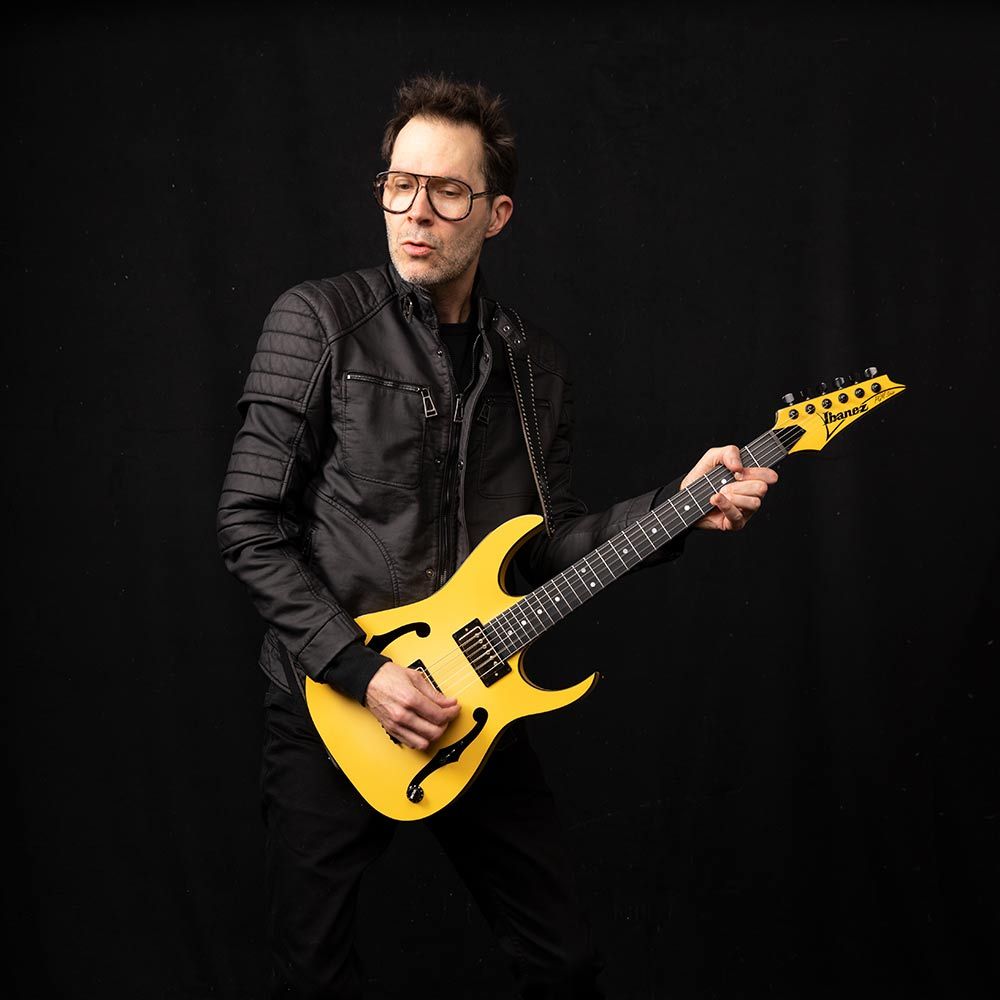 Paul Gilbert at Culture Room