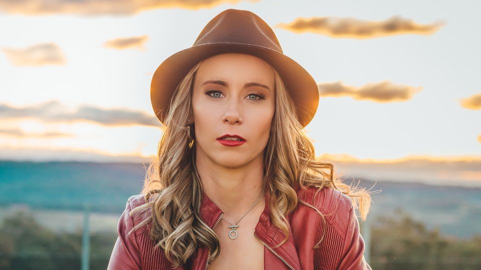 WOOLGOOLGA | Brittany Elise | Feel the Fire Tour