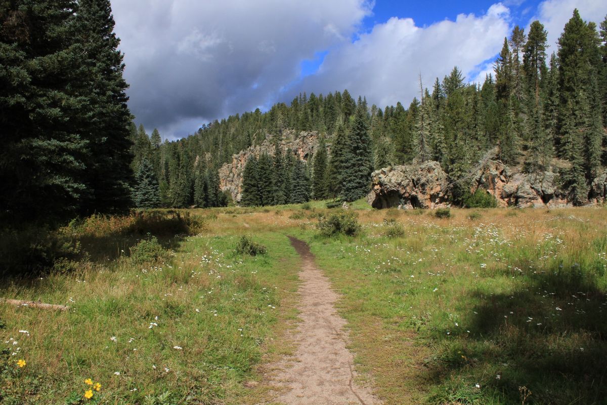 Women's Hiking & Soaking Retreat in Enchanting Northern New Mexico