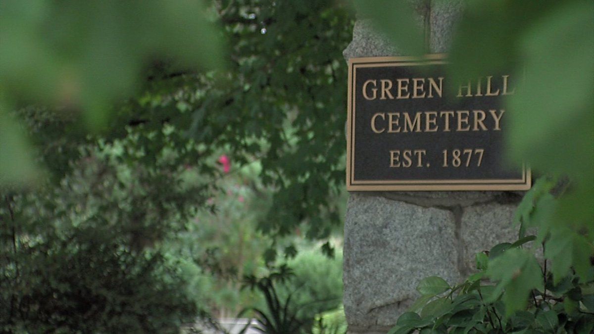 The Plants and the Planted Walking Tour of Green Hill Cemetery