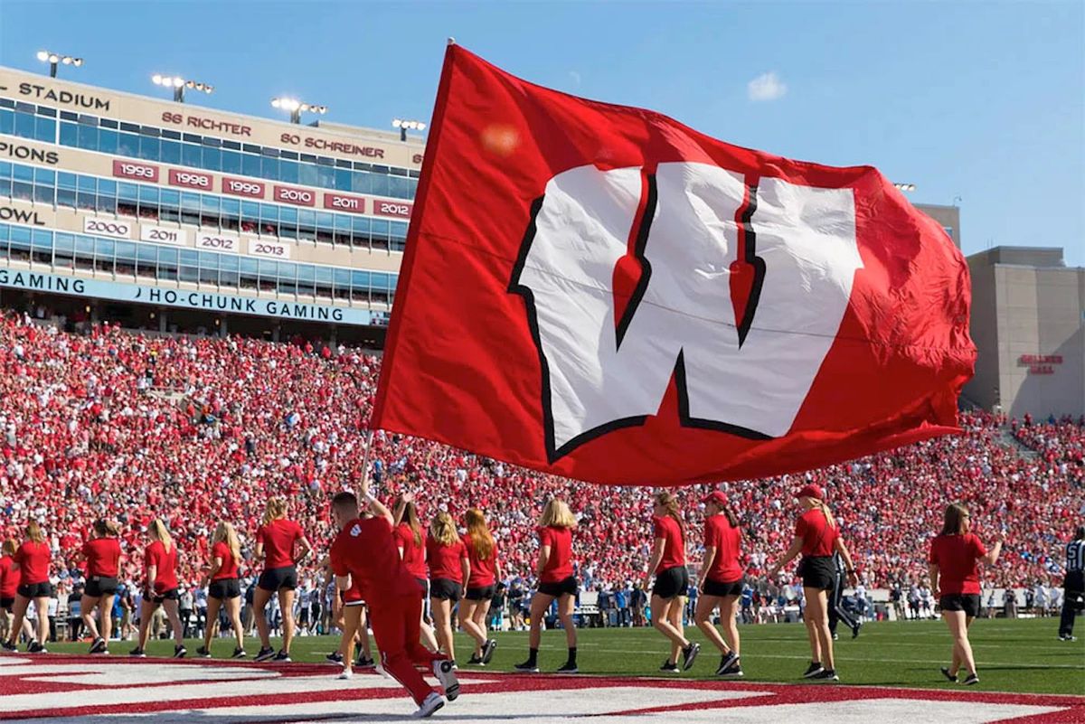 Wisconsin Badgers Football v. USC Trojans