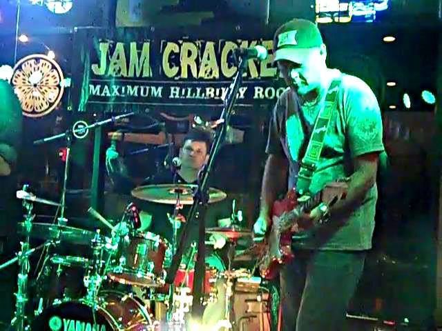 Live Music: Jam Cracker