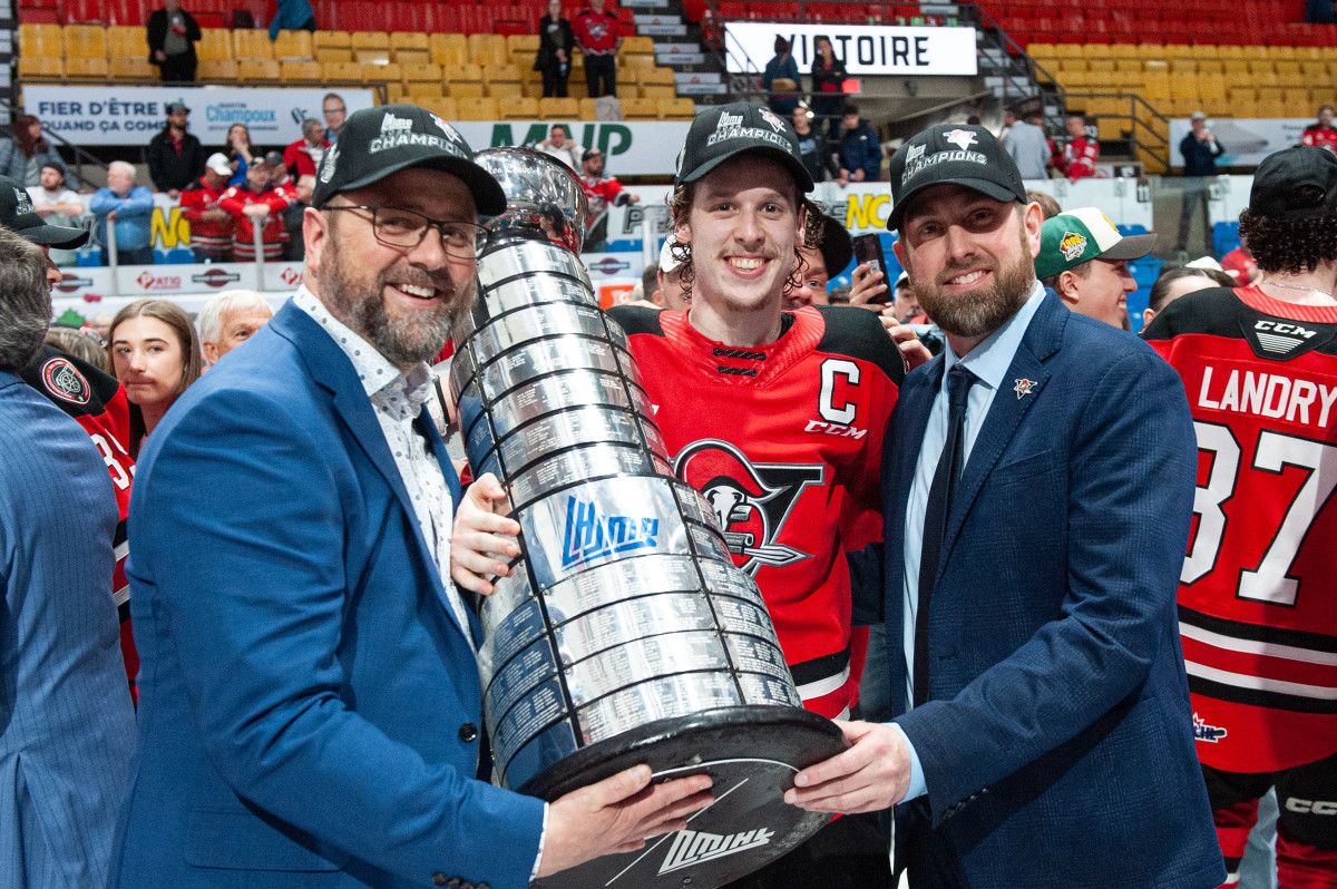 Parking Drummondville Voltigeurs at Quebec Remparts