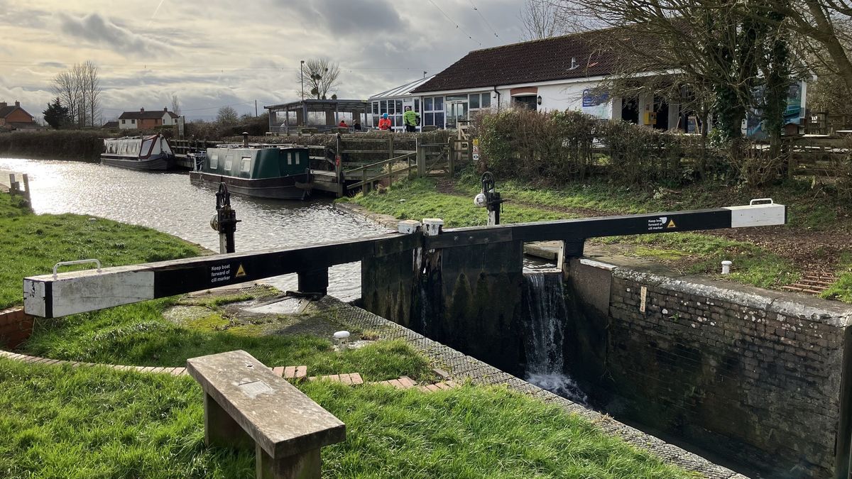 FREE Let's Walk - Bridgwater & Taunton Canal - (Maunsel to Cogload)